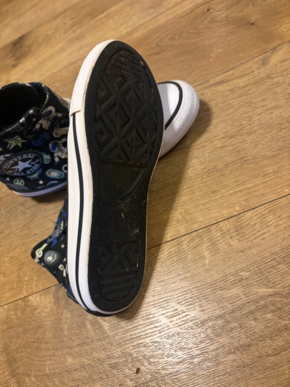 Kids converse astronaut size 13u